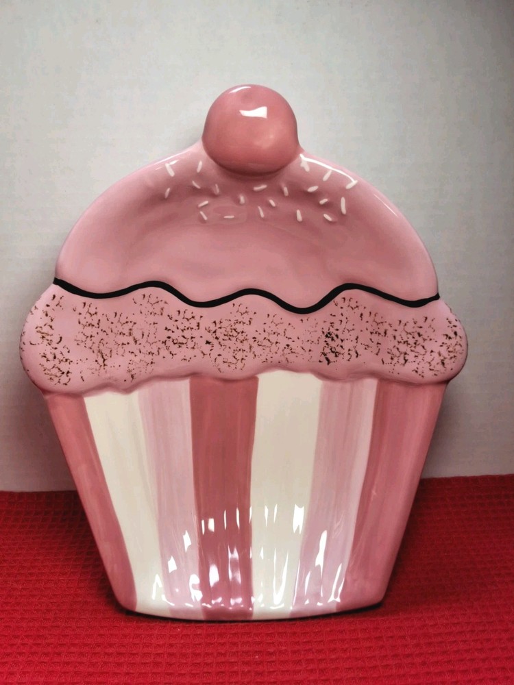Happy Valentines Day Cupcake Shaped Bowl, Pink Ceramic Birthday -Retired- Kohls