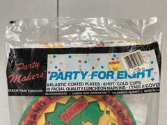DISNEY LION KING BEACH PARTY MAKERS SET PLATES CUPS NEW SEALED CARTOON MOVIE VTG