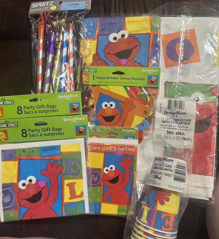 Vintage 2003 Sesame Street Party Supplies Dead Stock Designware (ELMO)