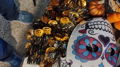 Halloween Party Decor Lot OVER 200 PCS.TREAT BAGS TO DECORATIONS SEE SEE