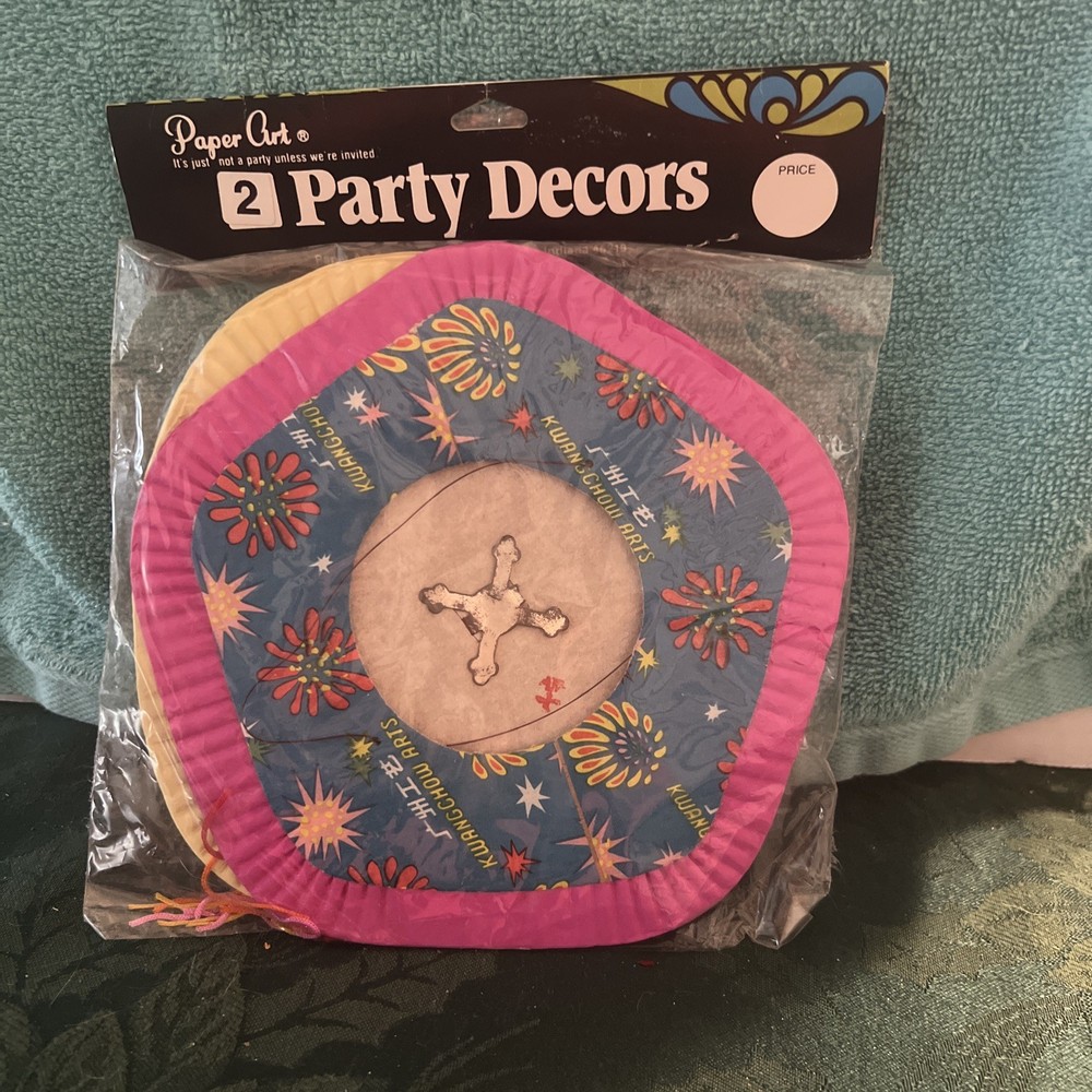 Vtg NOS Paper Arts Brand Party Lanterns