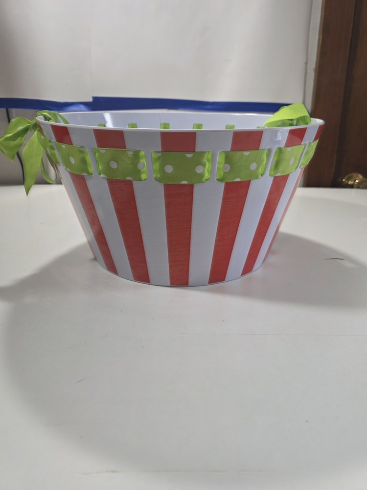 Mudpie Red, White and Green Carnival Party Bucket. 15X15