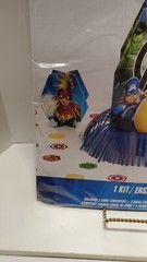 Marvel Avengers Party Kit – centerpiece,plus 2 small centerpiece & 20 confetti