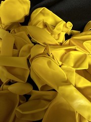 104 Balloon Arch Bright Yellow Latex Balloons In Various Sizes W/ Glue & Ribbon