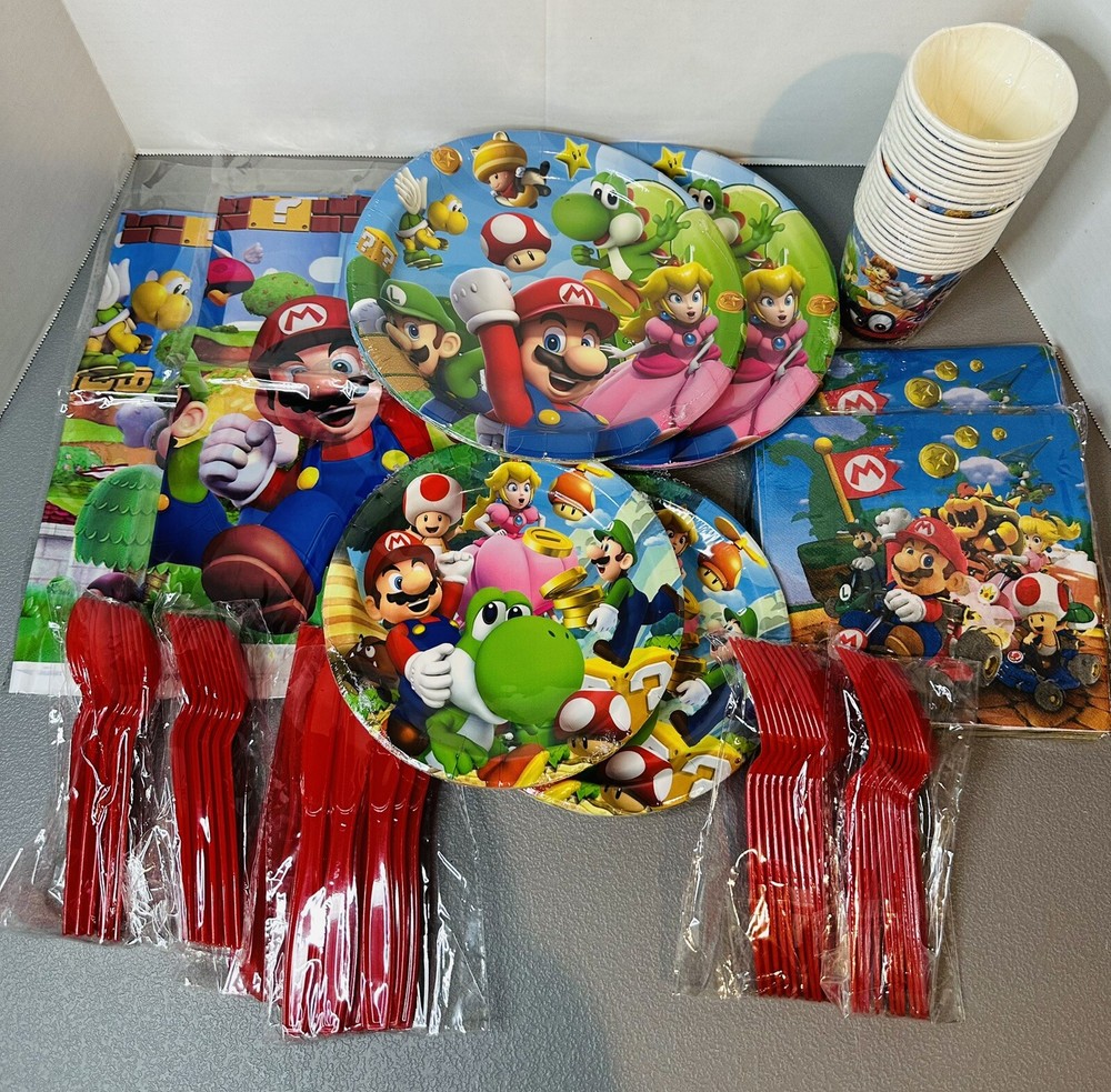 Super Mario Bros Party Supplies 162pc.-Serves 20 Guests