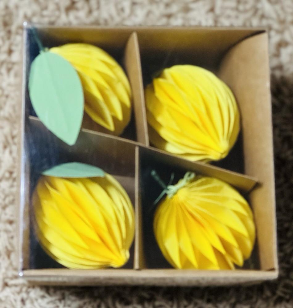 3-D PAPER Lemons 3″ SET 4 New