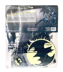 DC Comics – Batman Table Decorating Kit – 3 Pieces Plus Confetti