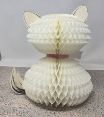 Vintage White Kitty Cat Honeycomb Table Centerpiece