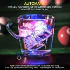 8PCS Light Up Ice Cubes Color Changing Led Ice Cubes for Drinks Glowing Water