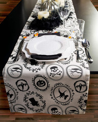 Halloween Party Tabletop Decor, Reusable & Machine Washable Cotton Fabric, Table
