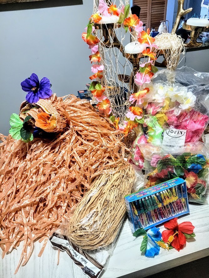 Hawaiian Party Decorations