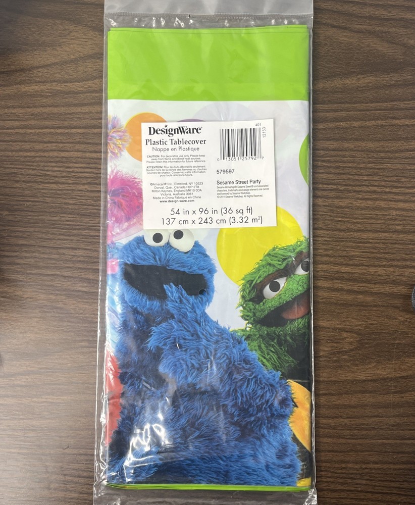 NOS SESAME STREET Party Plastic Tablecover 54” x 96” DesignWare Amscan 2011