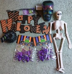 Halloween Bundle Decorations Plaque, Spiders, Skull & Skeleton Pumpkin.