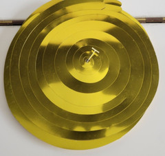 98 PIECES GRADUATION PARTY DECORATIONS CARDBOARD WITH GREEN AND YELLOW FOILS