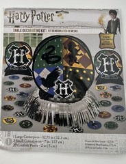 Harry Potter Table Decorating Kit Hogwarts Houses Centerpiece NEW OLD STOCK