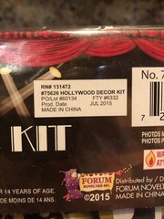 At The Movies- Hollywood Theme – 10 Piece Decorating Kit – Brand New, Sealed