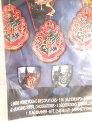 Vintage HARRY POTTER Birthday Party Supplies Hogwarts Houses ROOM DECORATING KIT