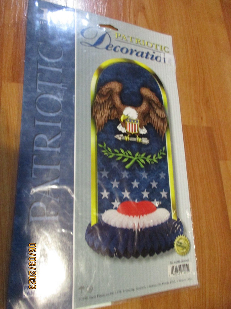 11″ Eagle Patriotic Honeycomb Decoration 1999 Paper Fantasies NOS