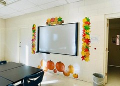 50-PC Photo Realistic Fall Pumpkins Cardstock Cut-Outs Wall Decor 8″H-17″H #270
