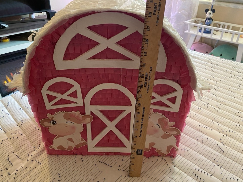 Large Barnyard Pinata, Farm Animal Birthday Party Supplies, 18x 21.5x 13 in.