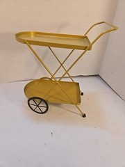 Target bullseye playground Mini Bar Cart
