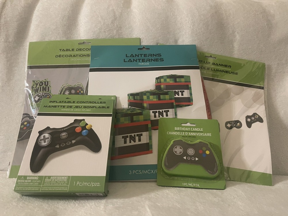 Minecraft Video games Birthday party supplies decorations bundle. New In Package