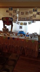 Hawaiian Party Decorations