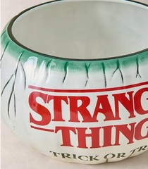 TRENDING STRANGER THINGS PUMPKIN HALLOWEEN CANDY TRICK OR TREAT BOWL NEW GEORGE