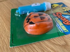 New Sealed ESCO Scary Halloween Flashlight – 1970’s -🕹️Retro Gift Idea🕹️