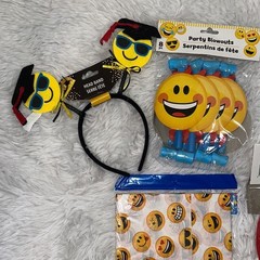 Emoji Party Supplies Set Tablecover Plates Hats Decorations Decor Headband NEW