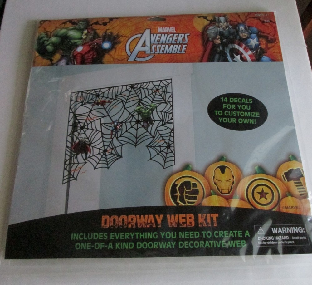 Marvel AVENGERS DOORWAY WEB Decoration KIT Halloween NEW Iron Man CAPTAIN Party