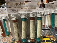 Harry Potter Slimy Ooze 4 PC Package & HOGWARTS Tablecover New In Pkgs