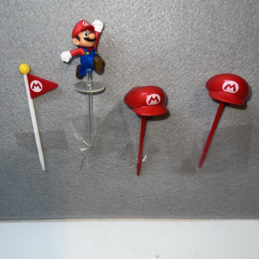 UNIVERSAL STUDIOS EPIC UNIVERSE SUPER MARIO LAND FOOD PICKS – MARIO & FLAG HAT