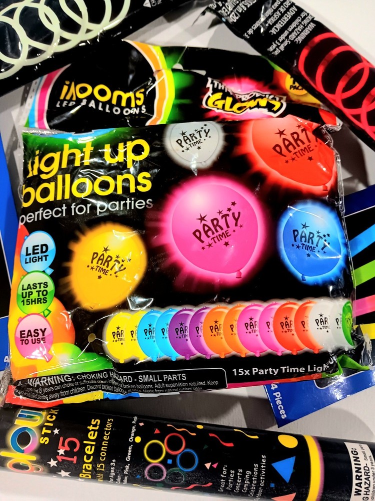 Glow In The Dark Balloons, Bracelets & Glow sticks Party Supplies Lot Party Fun