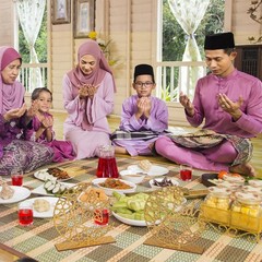 Handmade Gold Hollow Moon Star Ornaments – Perfect for Eid Celebrations
