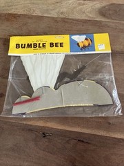 Large Vintage Bumble Bee Honeycomb Party Decoration New in Package Amscan 16″