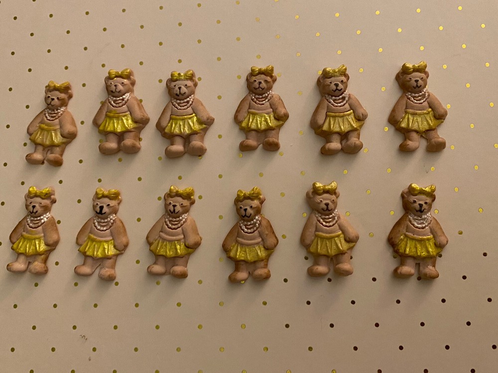 Happy birthday bear Embellishments Girl / Cold Porcelain /Favors Decor