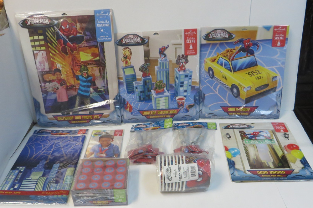 Ultimate Spider Man Marvel Hallmark Birthday Supply Bundle 2013