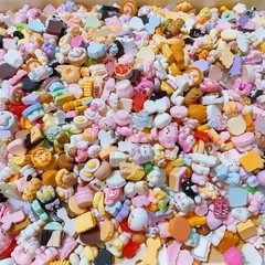 200Pcs Random Cute Resin Flatback Cartoon DIY Craft Charms Phone Case Scrapbook