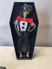 Halloween Dancing Skeleton Decoration – Halloween Magic – 2015 – ALDI