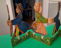 Swedish Dancing Couple Fold-Out Paper Row Table Decor