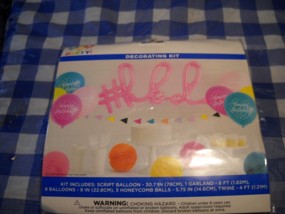 Happy Birthday 16 Piece Decorating Kit For Celebration. New