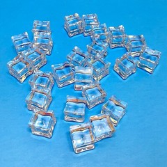 25 Pcs 18mm Acrylic Fake Ice Cubes Clear Ice Rock Crystals Photo Props Reusable