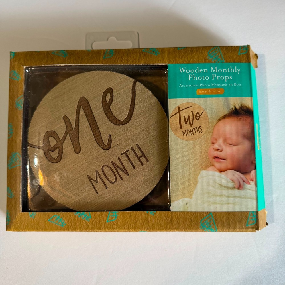 Kate & Milo Baby Monthly Milestone Marker Discs – Classic Cursive 1-Pack