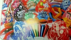 (KIT FOR TEN PEOPLE) NEW YEAR’S EVE/EVENT PARTY KIT ASSORTED COLORS/HATS/LEIS