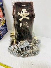 Halloween Candle Tomb With Skeleton Vintage New!!!