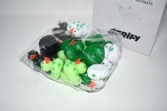 Jerify 24 Set St. Patrick’s Day Rubber Ducks with Gift Cards, 2″ Shamrock Rubber