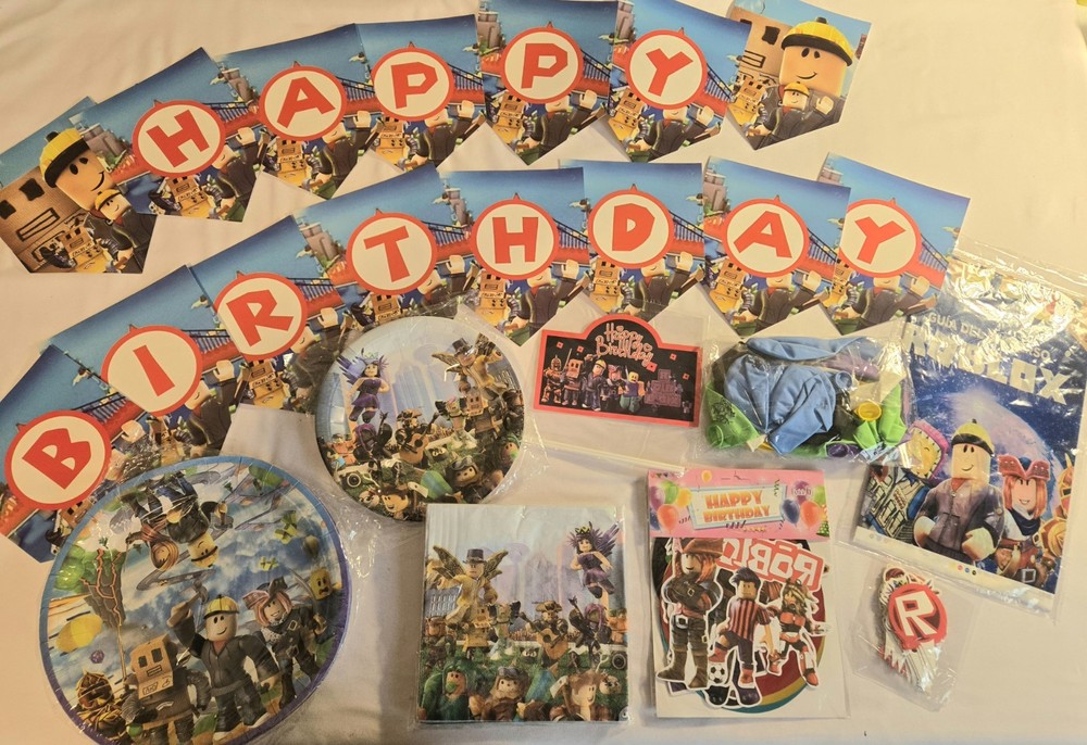 ROBLOX Birthday Party Decorations And Partyware Set
