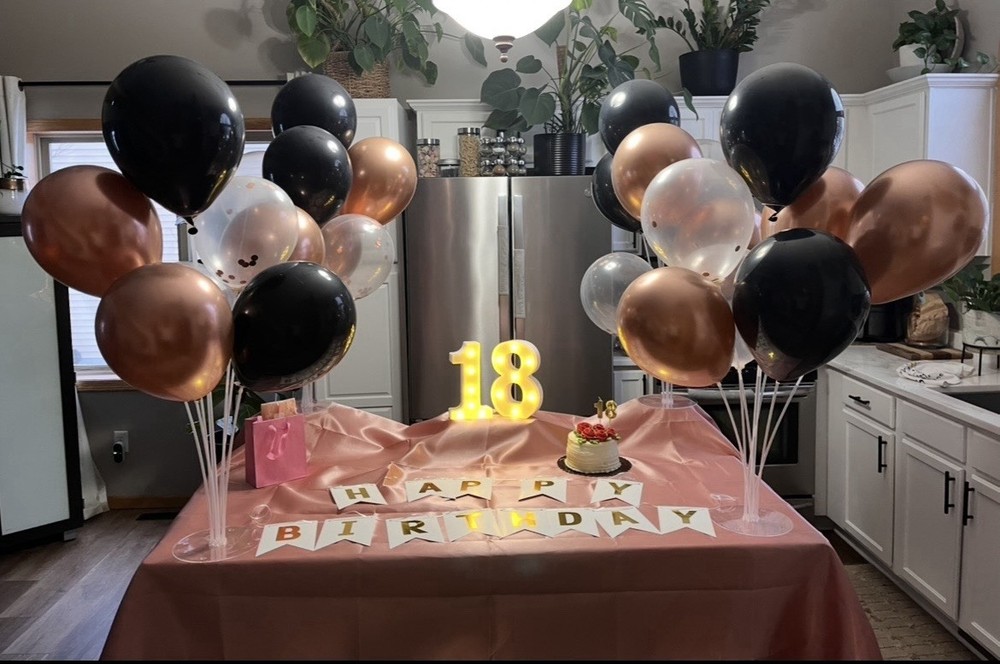 Birthday Decorations 30 Balloons Banner Silk Table Cloth Rose Gold Black EUC