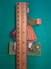 Swedish Dancing Couple Fold-Out Paper Row Table Decor